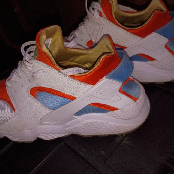 Nike Kids White, Orange, and Blue Sneakers - Picture 2 of 3